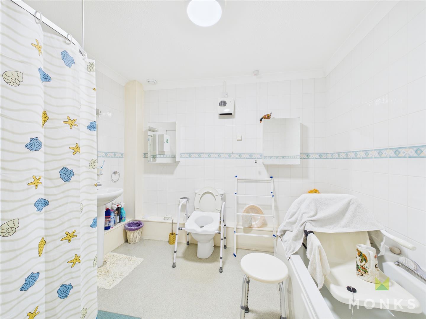 41 Meadowbrook Court Twmpath Lane, Oswestry, SY10 7HD For Sale